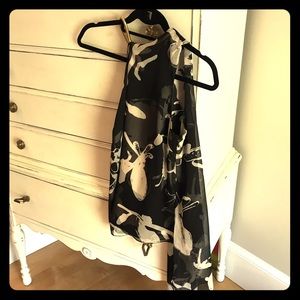 Halston biased top with gold collar